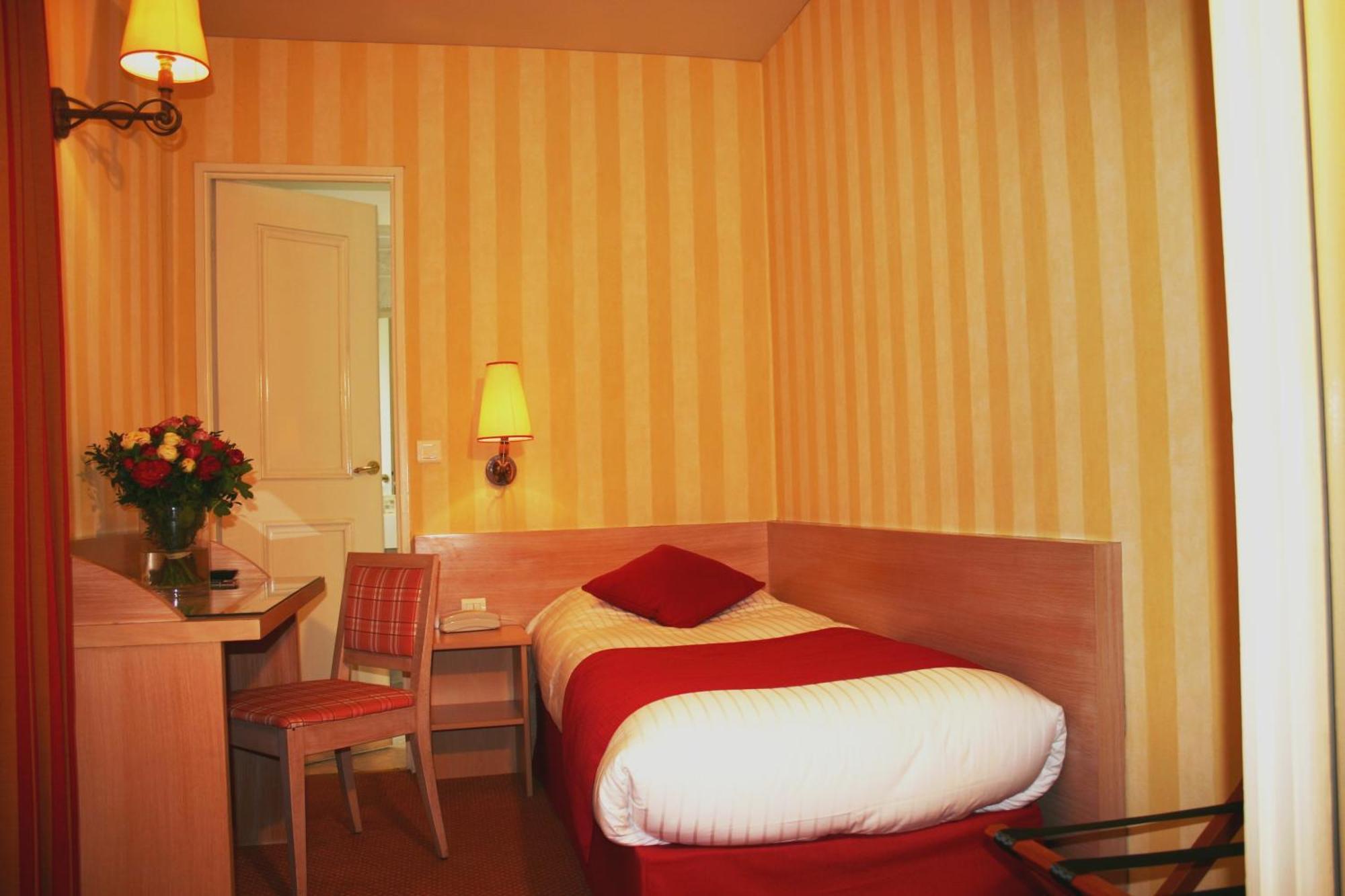 Hotel Delambre Paris Eksteriør bilde